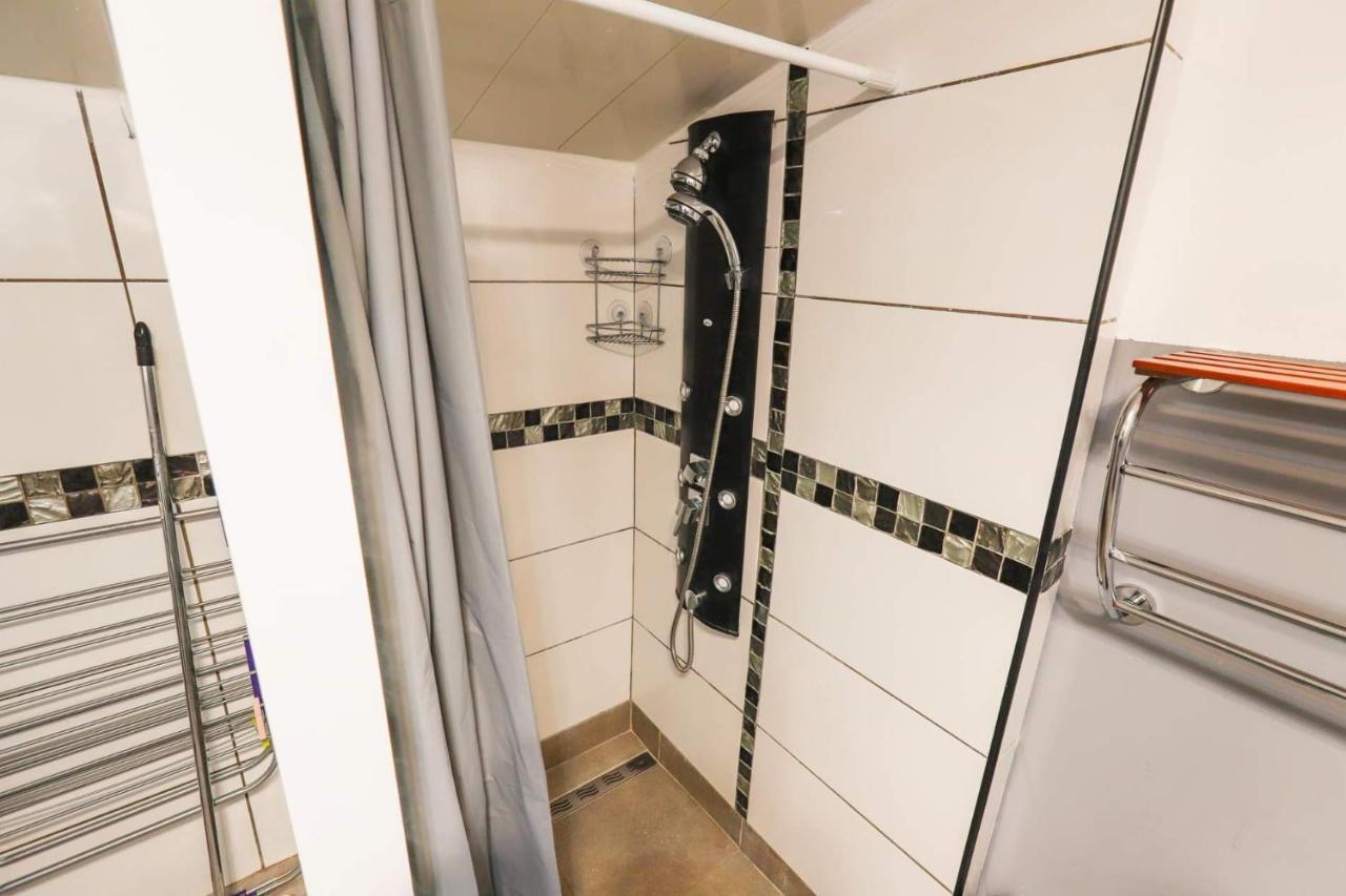 הוילה לה טאמפון L'Avocat 1 Avec Piscine Chauffee Et Jacuzzi A Partager מראה חיצוני תמונה